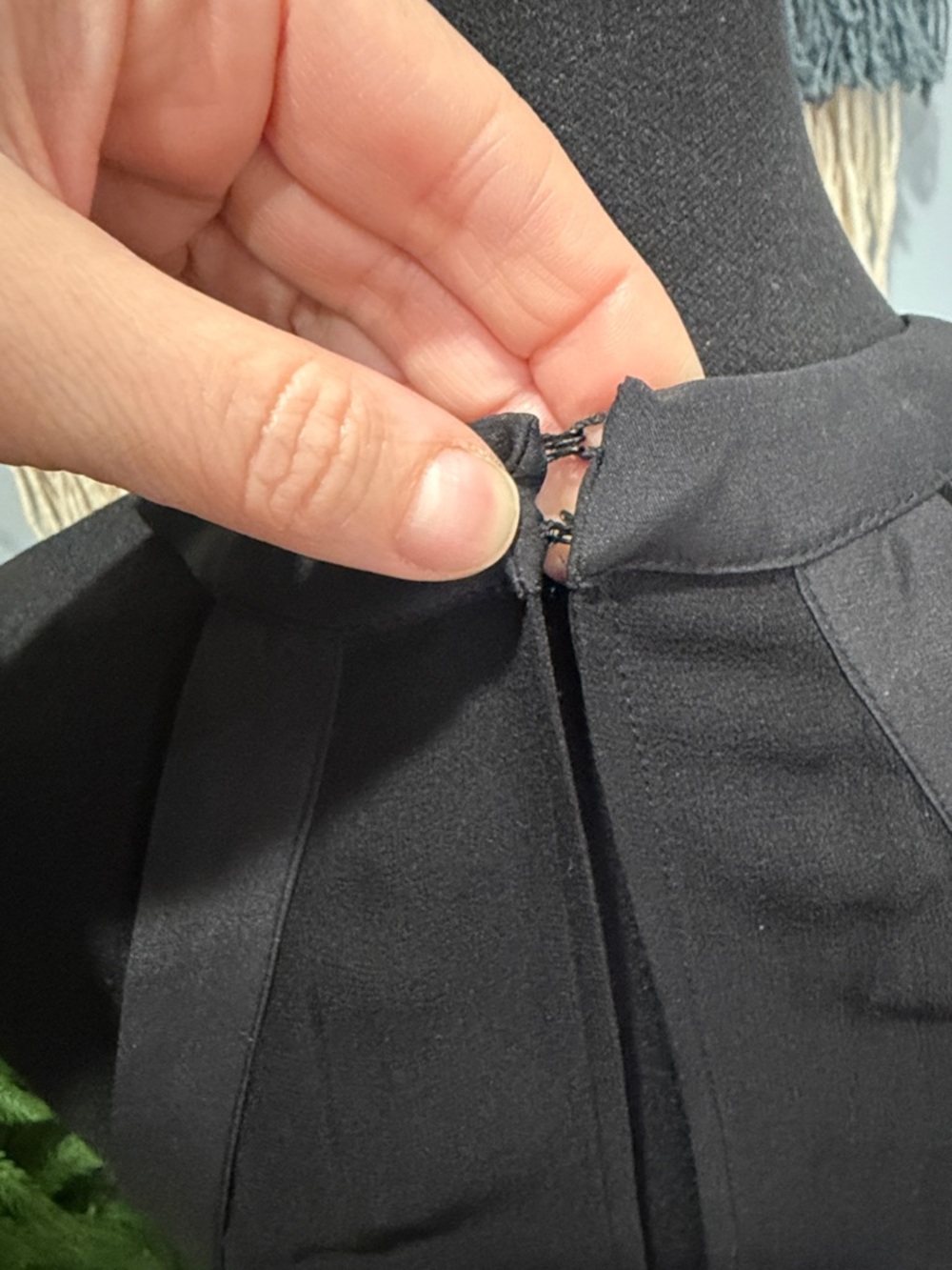 Parker Silk Halter Top Black Cream Colorblock NWT Small Chic Minimalist Blouse - Picture 12 of 15